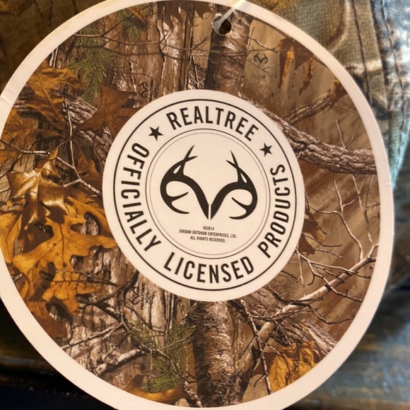 Leibherr adjustable realtree hat - Picture 4 of 7